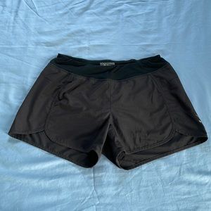 Ibex Pulse Runner Shorts | Black | Womens Size S